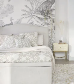 Maisons Du Monde Tables De Chevet Table De Chevet 1 Tiroir En Manguier Massif Crème Et Métal Coloris Laiton -SURMATELAS Soldes table de chevet 1 tiroir en manguier massif creme et metal coloris laiton 1000 16 11 209439 4