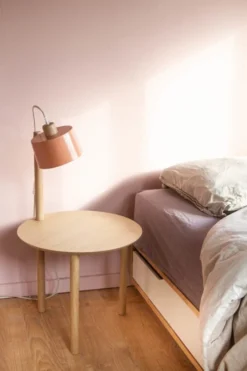 DIZY Design Tables De Chevet Table De Chevet Avec Lampe En Chêne Et Métal Vernis BRUT 10 DIZY Design Tables De Chevet Table De Chevet Avec Lampe En Chêne Et Métal Vernis BRUT -SURMATELAS Soldes table de chevet avec lampe en chene et metal vernis brut 13