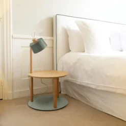 DIZY Design Tables De Chevet Table De Chevet Avec Lampe En Chêne Et Métal Vert 10 DIZY Design Tables De Chevet Table De Chevet Avec Lampe En Chêne Et Métal Vert -SURMATELAS Soldes table de chevet avec lampe en chene et metal vert 2