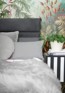 RNT By Really Nice Things Têtes De Lit Tête De Lit En Contreplaqué Et Velours Gris Froid. -SURMATELAS Soldes tete de lit en contreplaque et velours gris froid 11