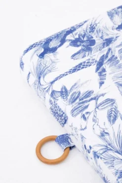 RNT By Really Nice Things Têtes De Lit Tête De Lit En Velours Et Mousse Imprimé à Safari Bleu Et Blanc. -SURMATELAS Soldes tete de lit en velours et mousse imprime a safari bleu et blanc 3